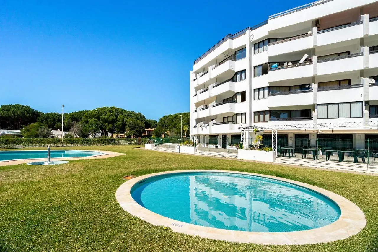 Whome | Vilamoura Sunny Apartment Quarteira