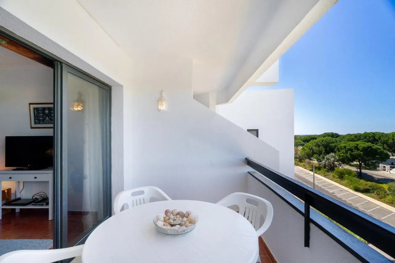 Whome | Vilamoura Sunny Apartment Quarteira 0*,  Portugal