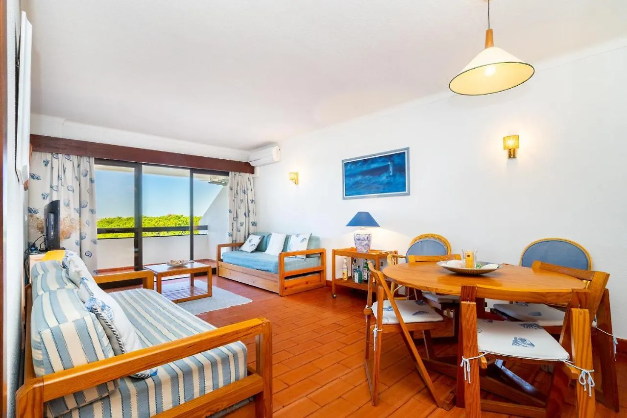 Whome | Vilamoura Sunny Apartment Quarteira